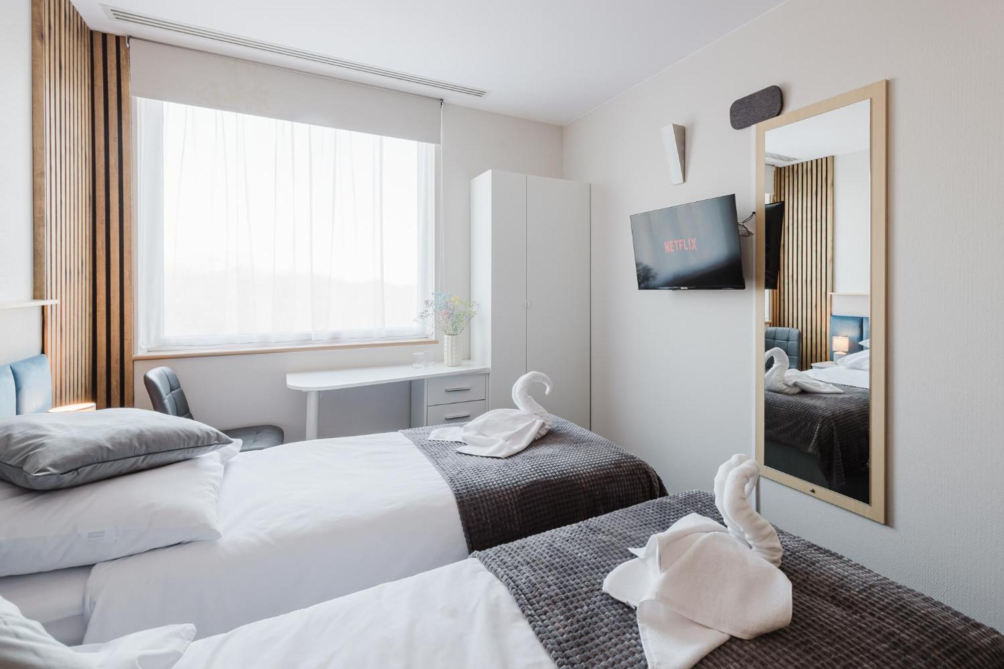 Aparthotel Silver - - By Kramm Poznan