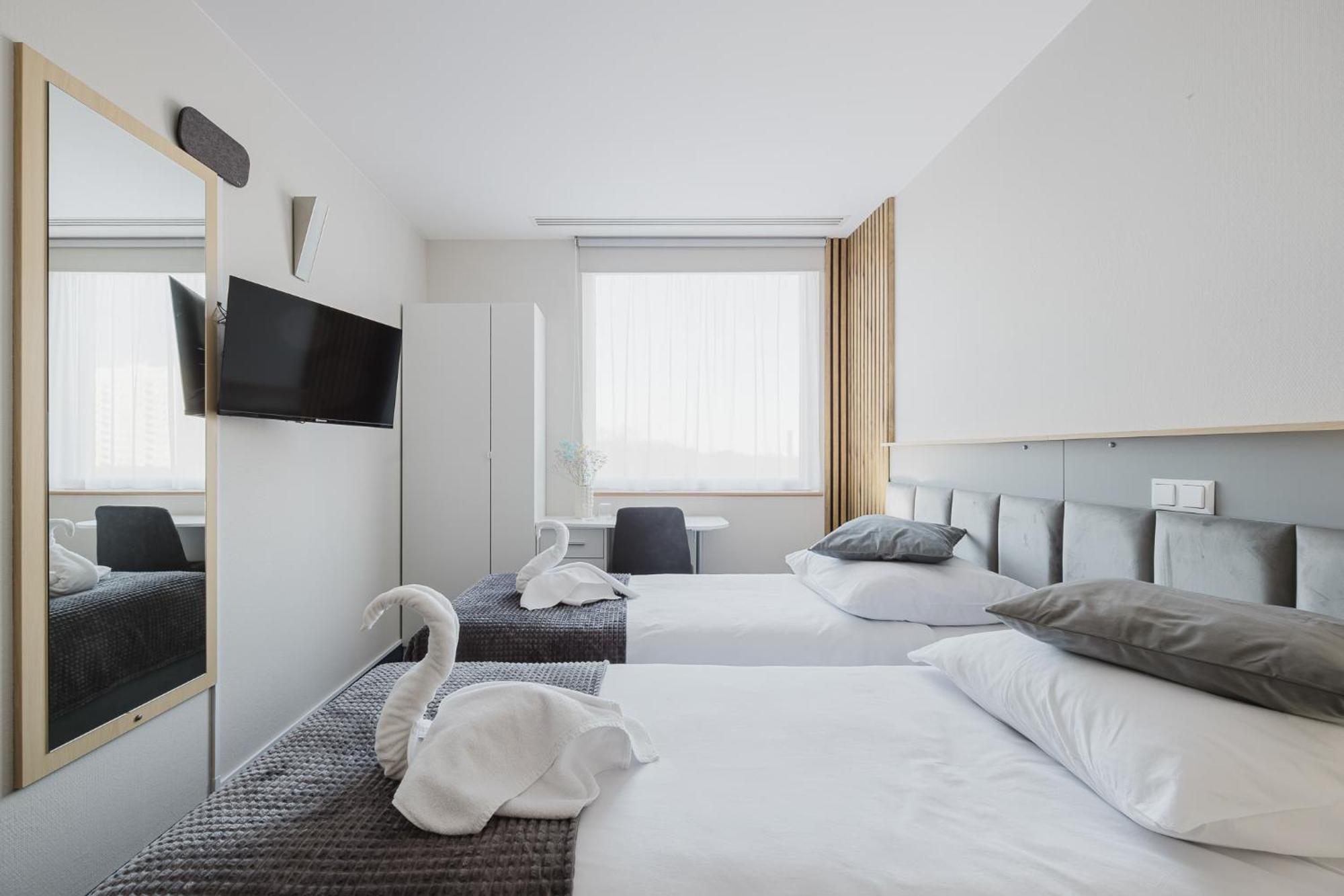 Silver - - By Kramm Aparthotel